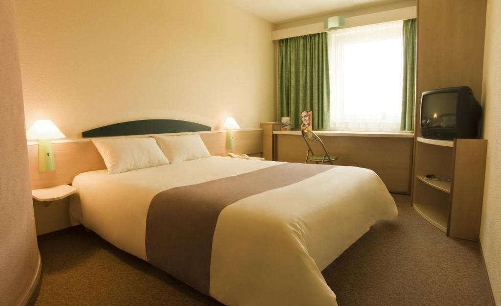 Ibis Rostock Am Stadthafen Zimmer foto